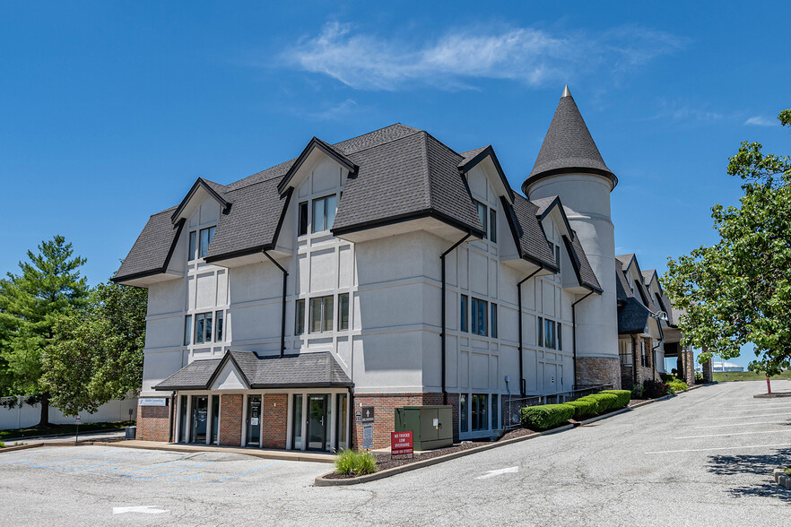 Primary Photo Of 15480 Clayton Rd, Ballwin Storefront Retail Office For Lease