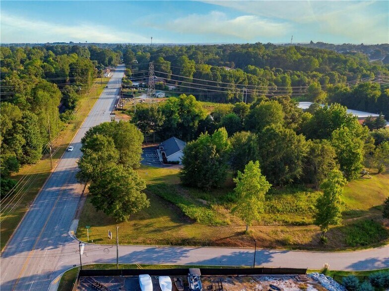 More Photos Of 911 E North 1st St, Seneca Land For Sale