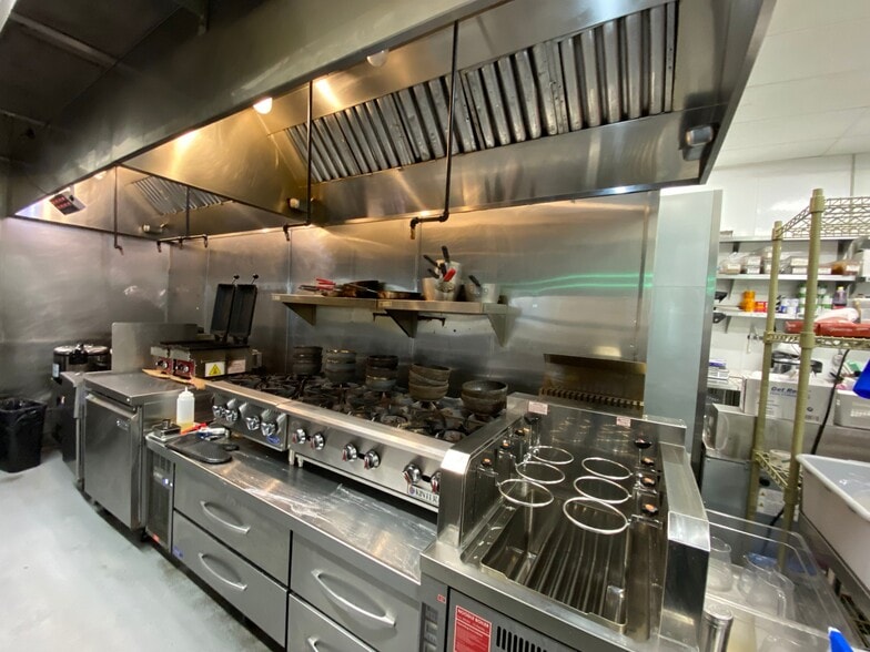 More Photos Of 770 S Grand Ave, Los Angeles Apartments For Lease