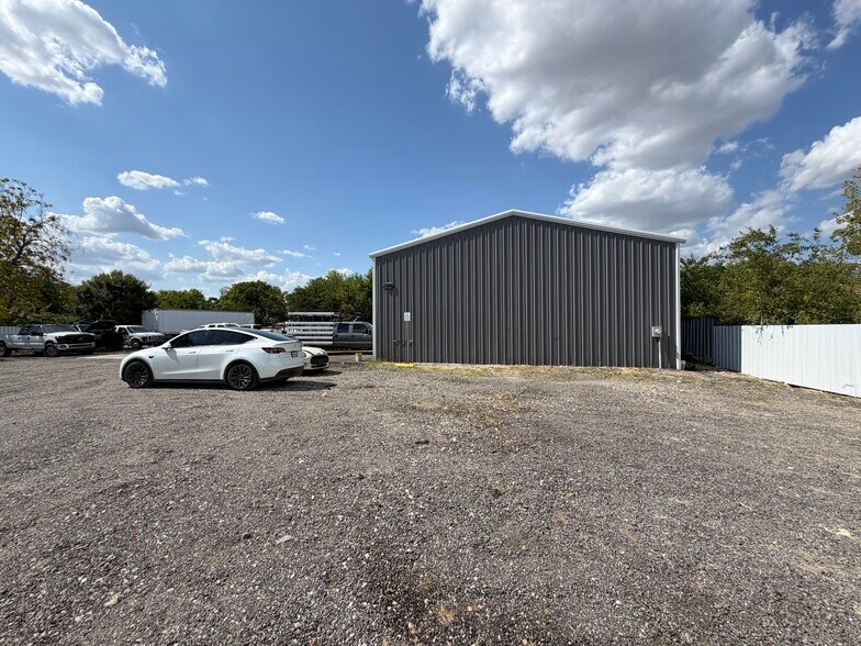 More Photos Of 1222 Jackson St, Red Oak Land For Sale