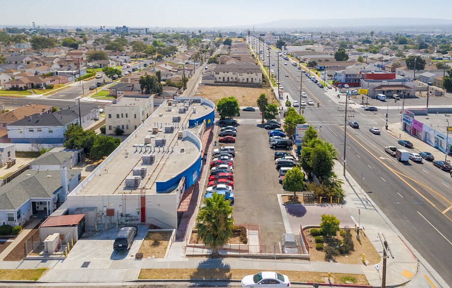 More Photos Of 10714 S Western Ave, Los Angeles Unknown For Lease