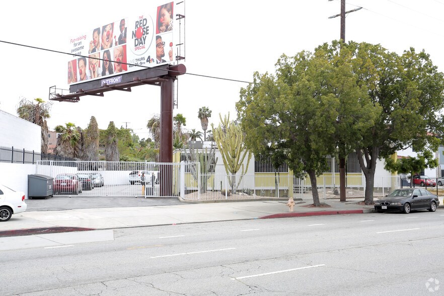 More Photos Of 5200 Venice Blvd, Los Angeles Loft Creative Space For Sale
