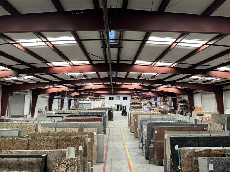 More Photos Of 325 Santa Bella, Paso Robles Warehouse For Lease