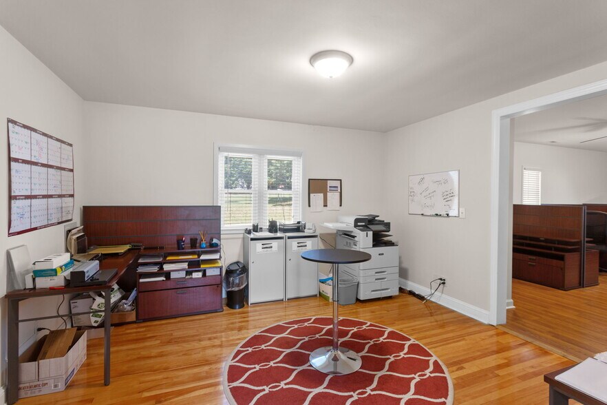 More Photos Of 2352 Jefferson Hwy, Waynesboro Office For Sale