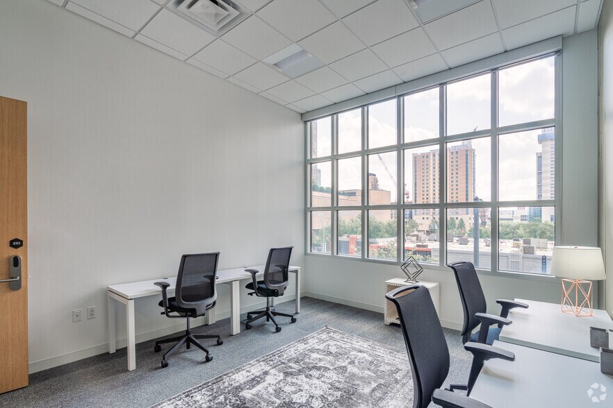 More Photos Of 1201 fannin St, Houston Coworking Space