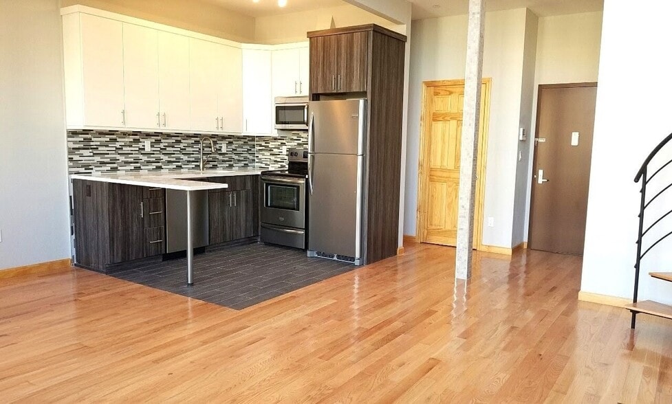 More Photos Of 14-18 31st Ave, Astoria Apartments For Sale