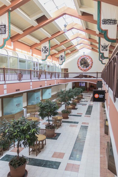 More Photos Of 47 W Polk St, Chicago Office For Sale