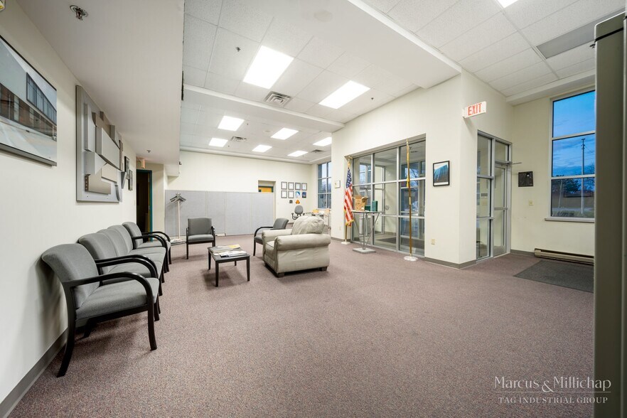 More Photos Of 5501 W Mill Rd, Milwaukee Manufacturing For Sale