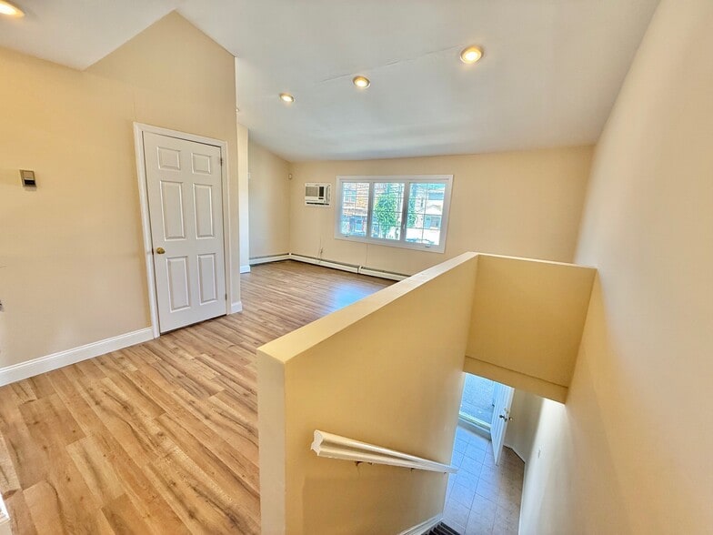 More Photos Of 14610 Guy R Brewer Blvd, Jamaica Warehouse For Sale