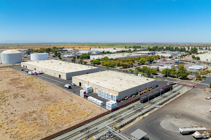 More Photos Of 3861 Channel Dr, West Sacramento Warehouse For Lease