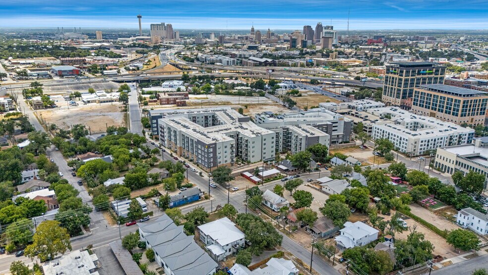More Photos Of 603 E Grayson St, San Antonio Apartments For Sale