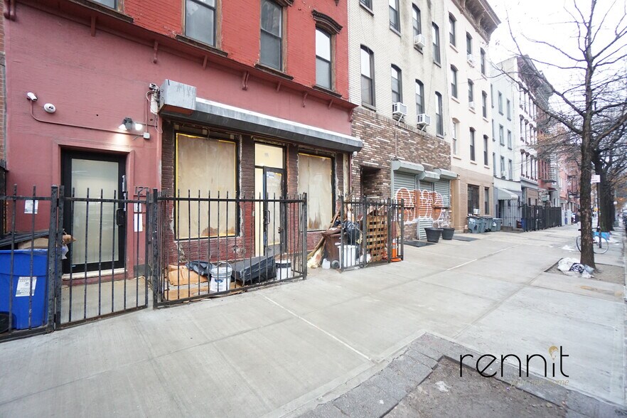 More Photos Of 127 Montrose Ave, Brooklyn Apartments For Lease
