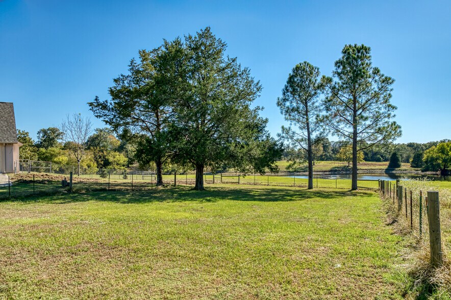 More Photos Of 2261 TX-276, Emory Specialty For Sale