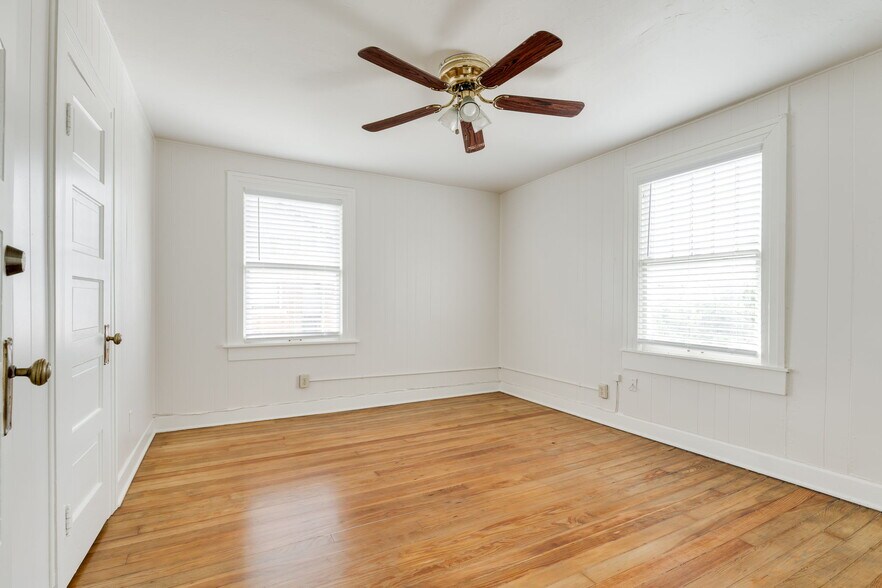 More Photos Of 1605 N Classen Dr, Oklahoma City Office Residential For Sale
