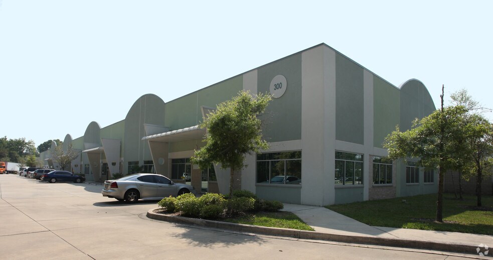 More Photos Of 9655 Florida Mining Blvd W, Jacksonville Warehouse For Lease