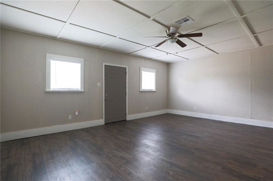 More Photos Of 1410 Ransom St, Pflugerville Office Residential For Lease