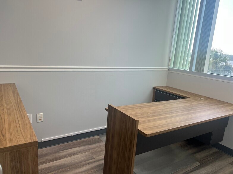 More Photos Of 7345 W Sand Lake Rd, Orlando Office For Lease