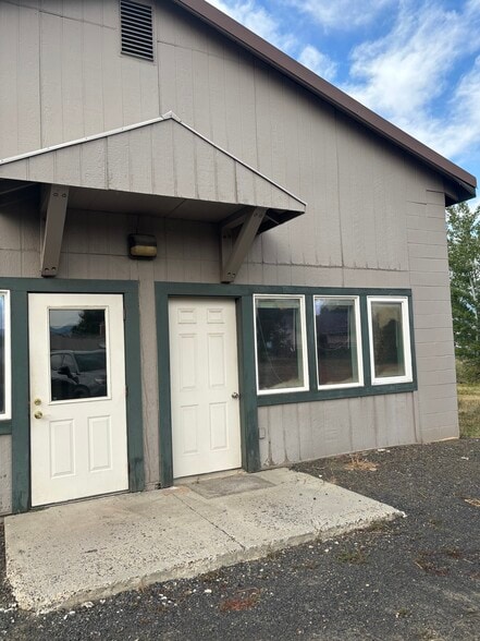 More Photos Of 401 Virginia St, New Meadows General Retail For Sale