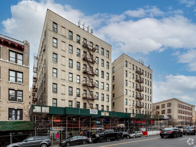 More Photos Of 115-127 Nagle Ave, New York Apartments For Lease