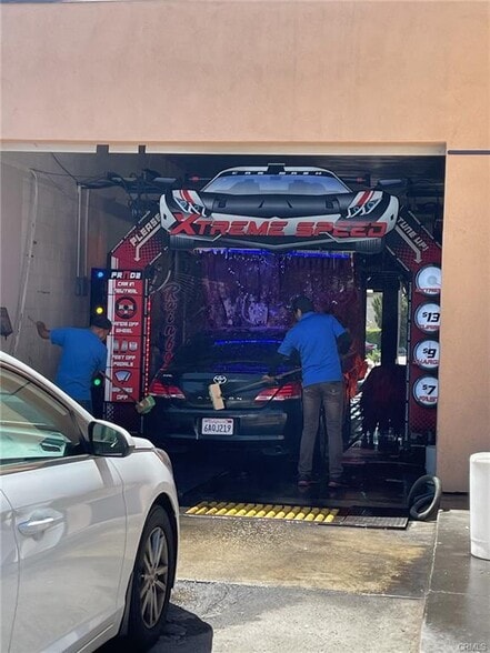 More Photos Of 2525 E Lincoln Ave, Anaheim Carwash For Sale