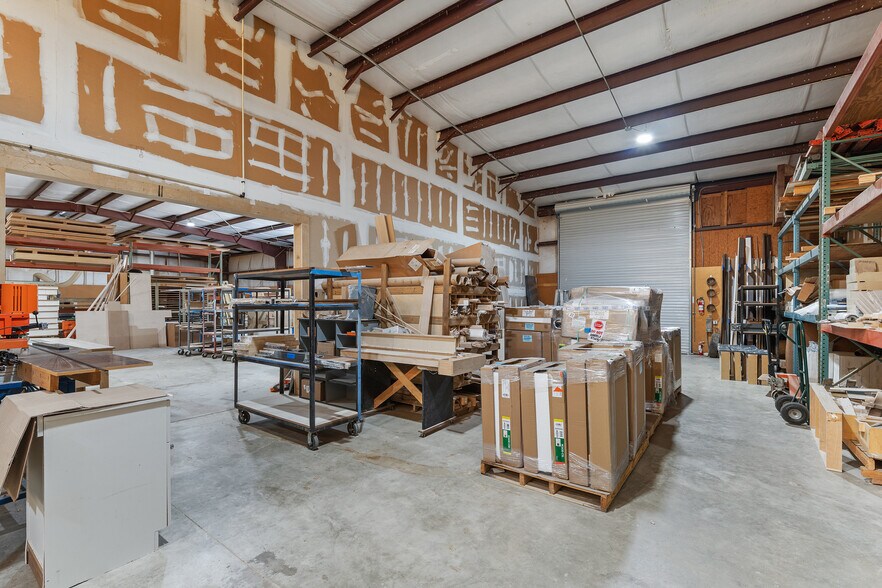More Photos Of 26509 NW Us-27, High Springs Warehouse For Sale
