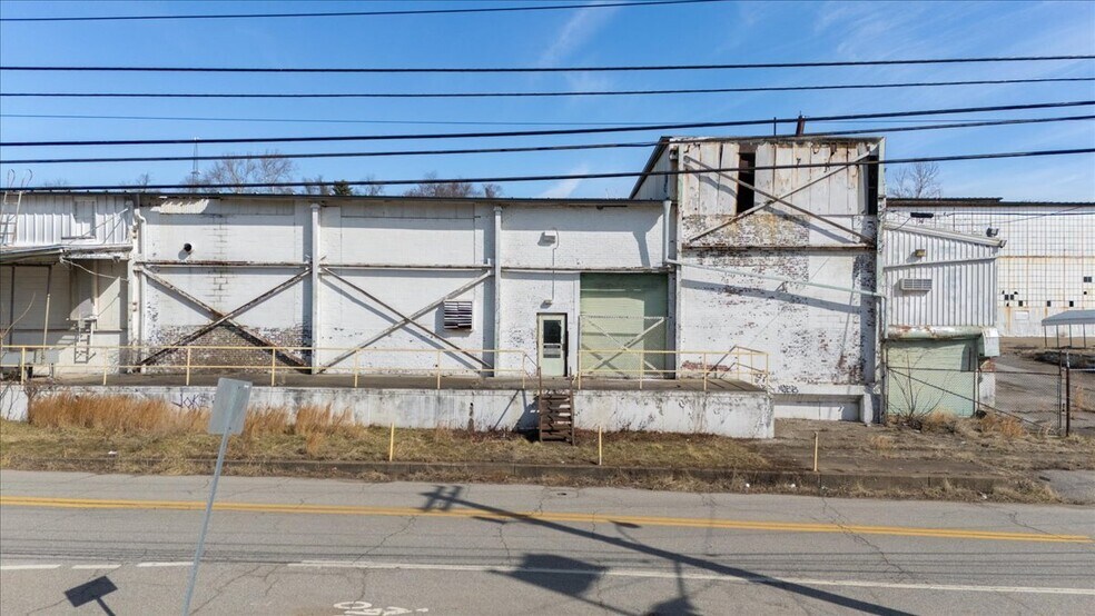More Photos Of 625 Depot St, Parkersburg Warehouse For Sale