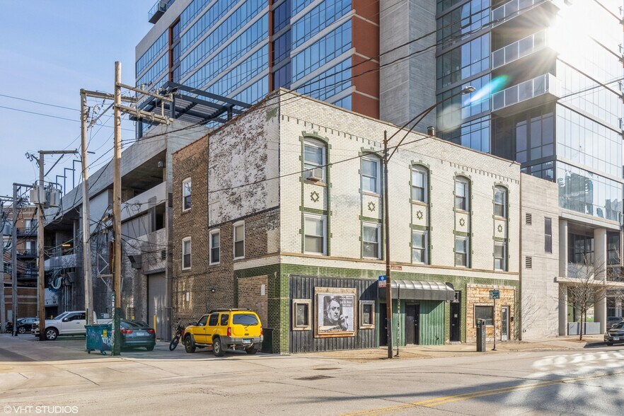 Primary Photo Of 838-840 W Grand Ave, Chicago Storefront Retail Residential For Lease