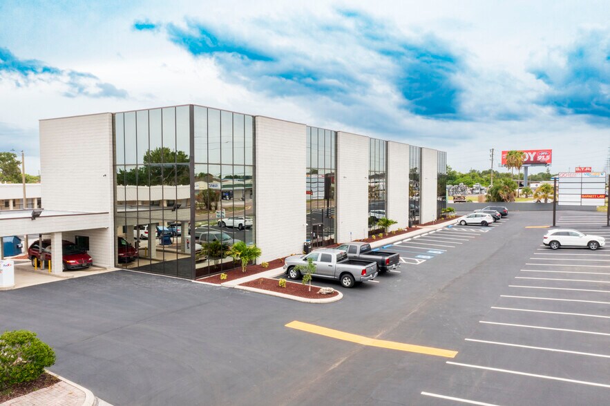 Primary Photo Of 6709 Ridge Rd, Port Richey Medical For Lease