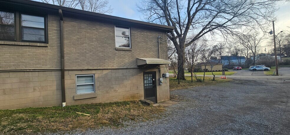 More Photos Of 2709 Bransford Ave, Nashville Office Residential For Sale