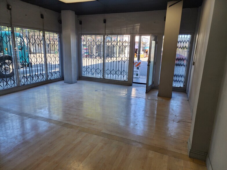 More Photos Of 2676-2678 W Pico Blvd, Los Angeles Storefront For Lease