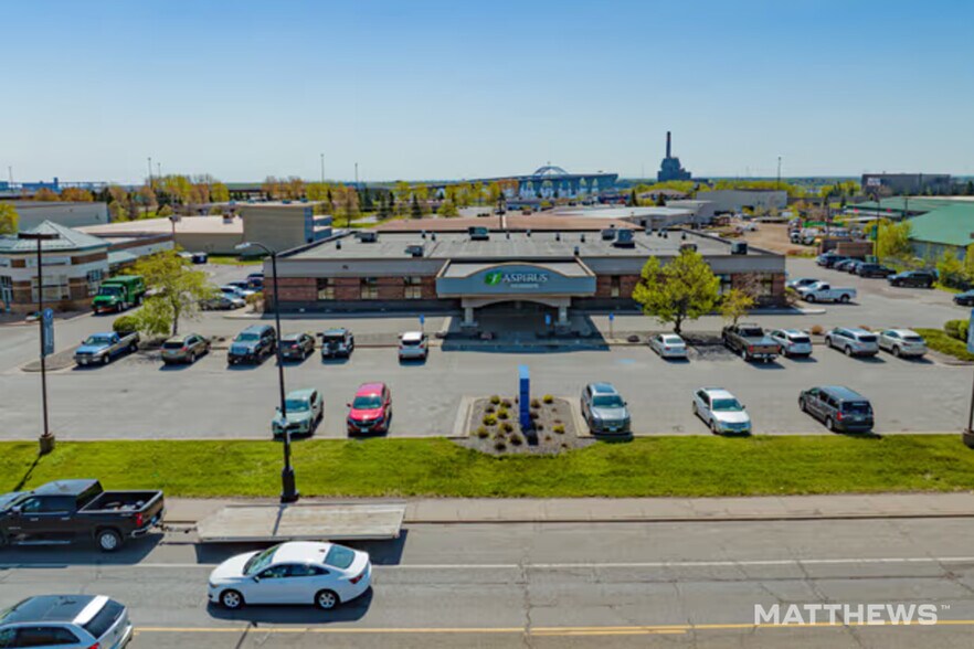 More Photos Of 109 N 28th St E, Superior Medical For Sale
