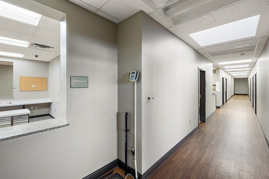 More Photos Of 1794 N Lapeer Rd, Lapeer Medical For Lease