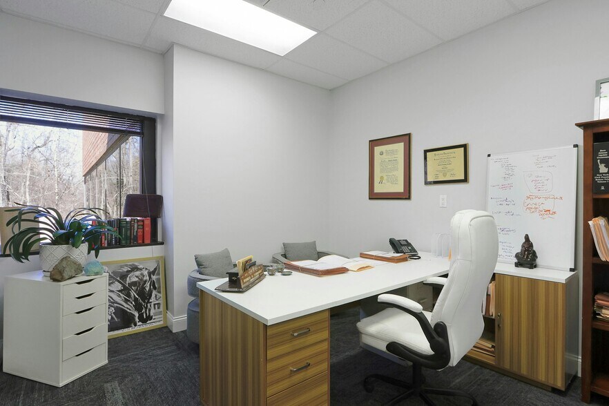 More Photos Of 100 Dutch Hill Rd, Orangeburg Medical For Lease