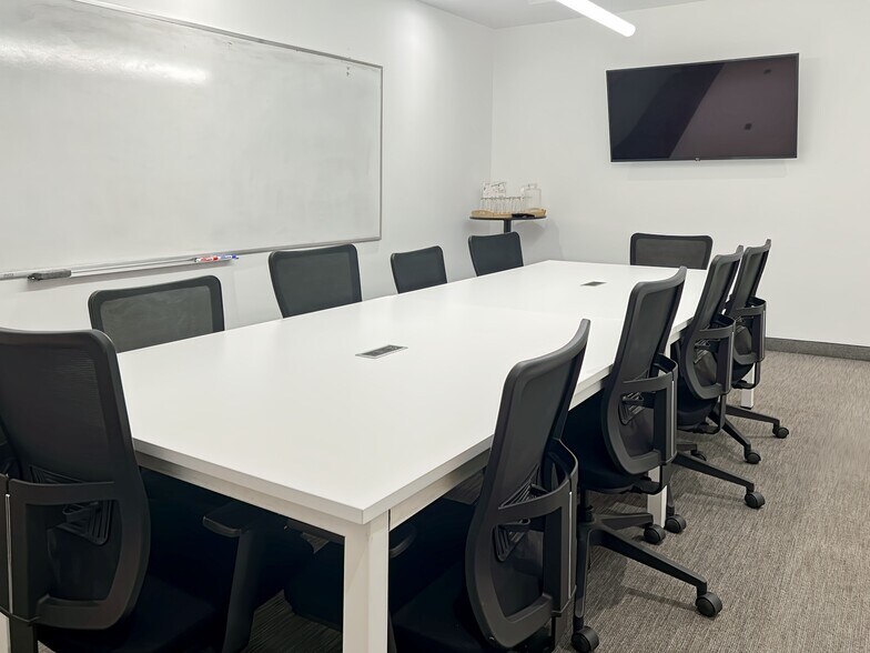 Primary Photo Of 11 Wellesley Av, Toronto Coworking Space