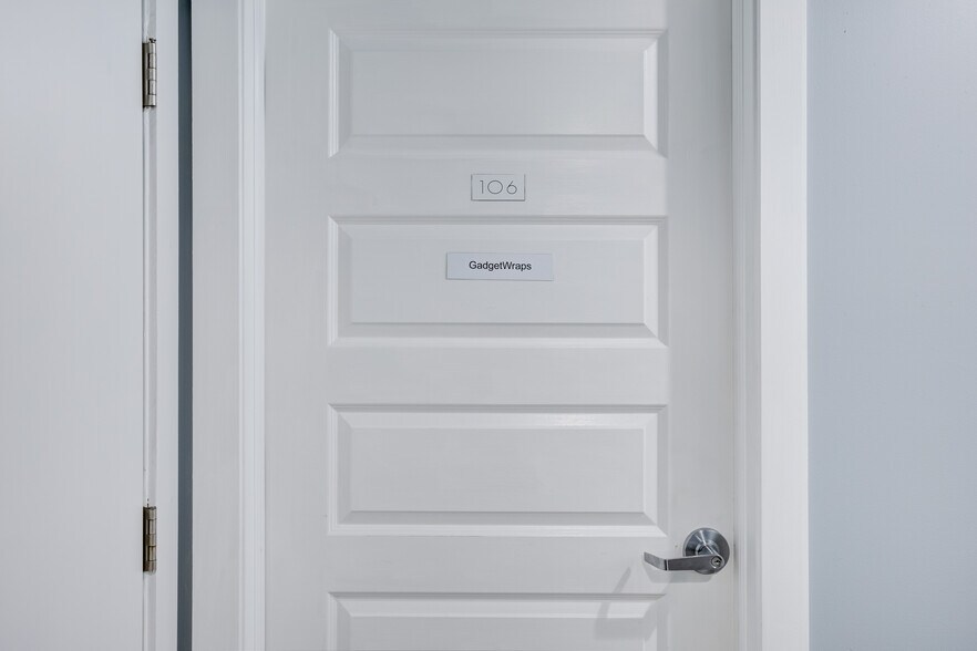 More Photos Of 628 E Parent Ave, Royal Oak Office Residential For Lease