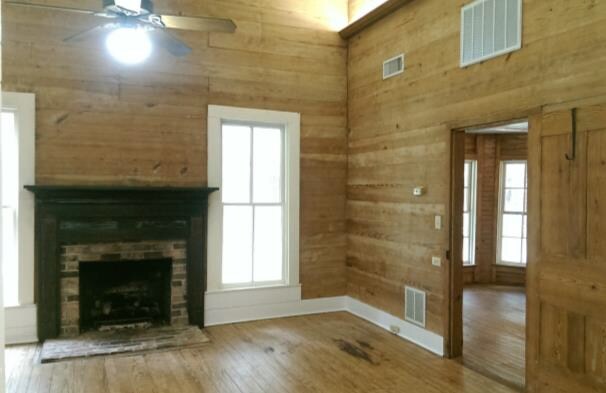 More Photos Of 13387 US Highway 69 N, Tyler Office Residential For Lease