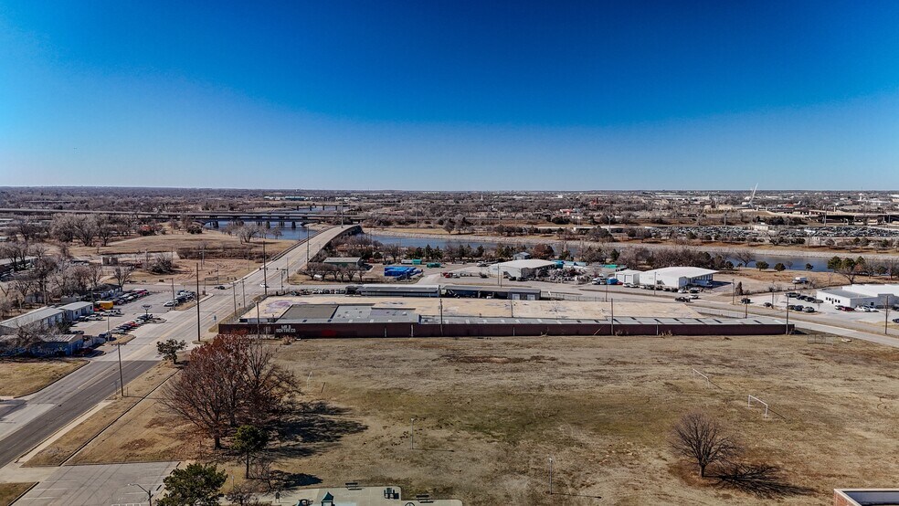 More Photos Of 1520 S Central Ave, Oklahoma City Manufacturing For Sale