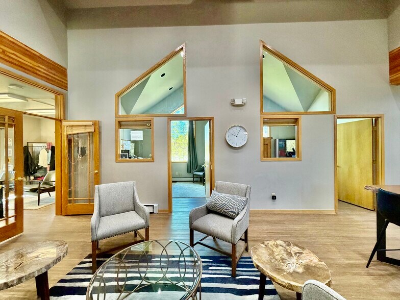 More Photos Of 352 Lake Dillon Dr, Dillon Office For Sale