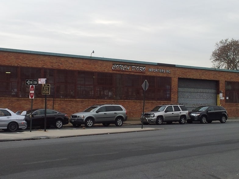 More Photos Of 7202 51st Ave, Woodside Industrial For Sale