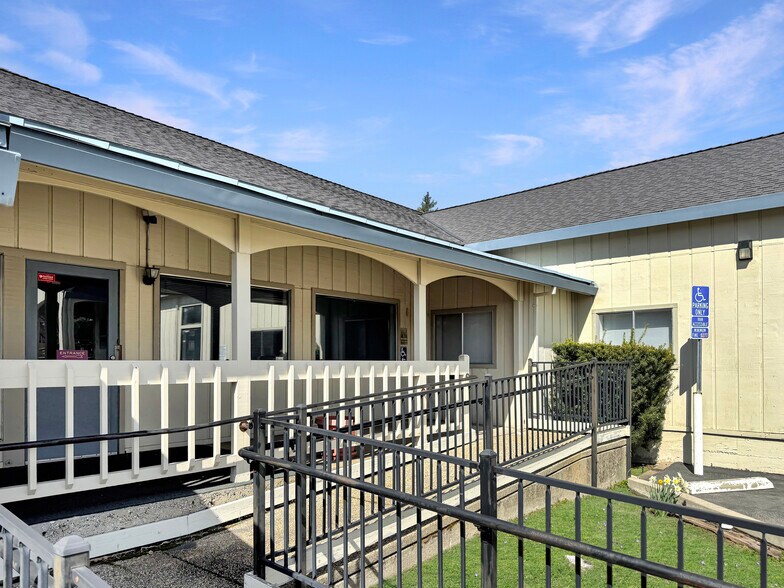More Photos Of 640 E Main St, Grass Valley Office For Sale