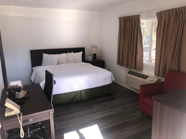 More Photos Of 625 W Broadway St, Needles Hotel For Sale