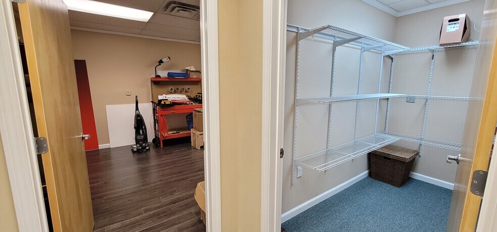 More Photos Of 24 Main St, Centerbrook Loft Creative Space For Lease