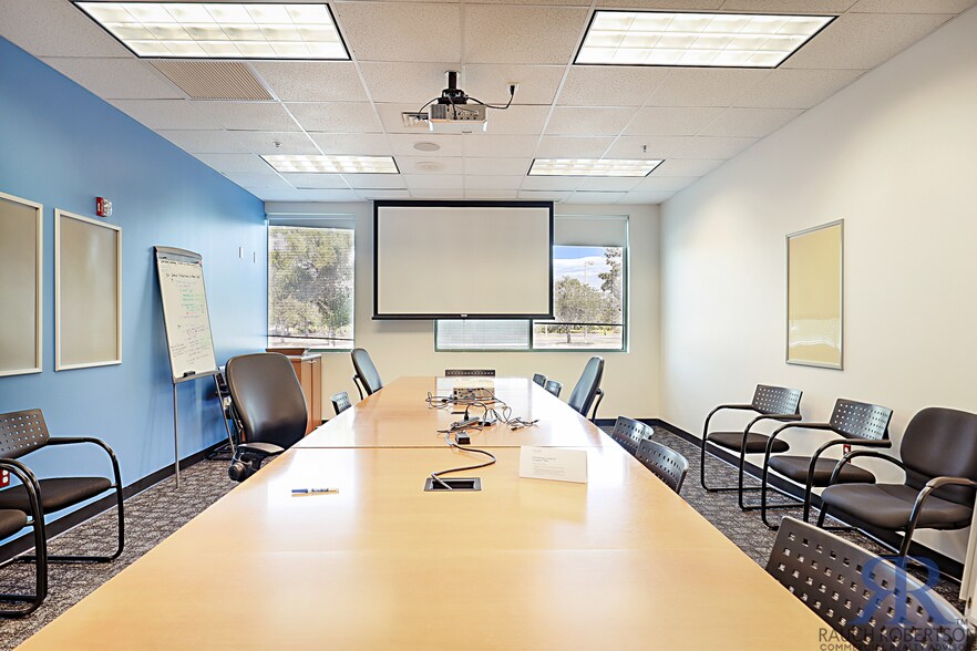 More Photos Of 300 NW Peacock Blvd, Port Saint Lucie Office For Lease