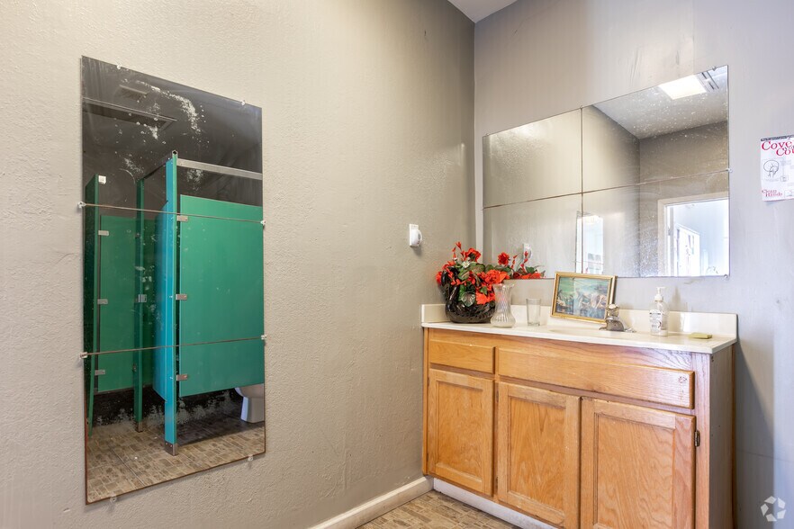 More Photos Of 2439 Adeline St, Oakland Religious Facility For Sale