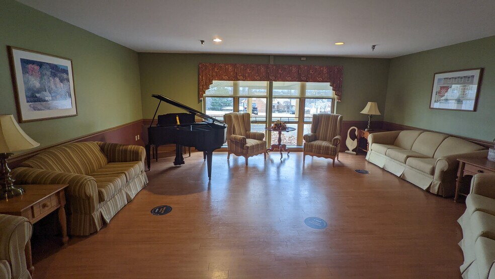 More Photos Of 3800 Oakleaf Rd, Brentwood Assisted Living For Sale