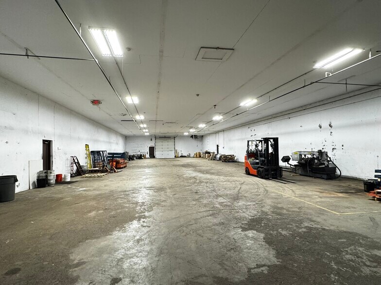 More Photos Of 2125 S Keystone Ave, Indianapolis Manufacturing For Sale