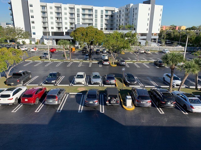 More Photos Of 175 Fontainebleau Blvd, Miami Office For Lease