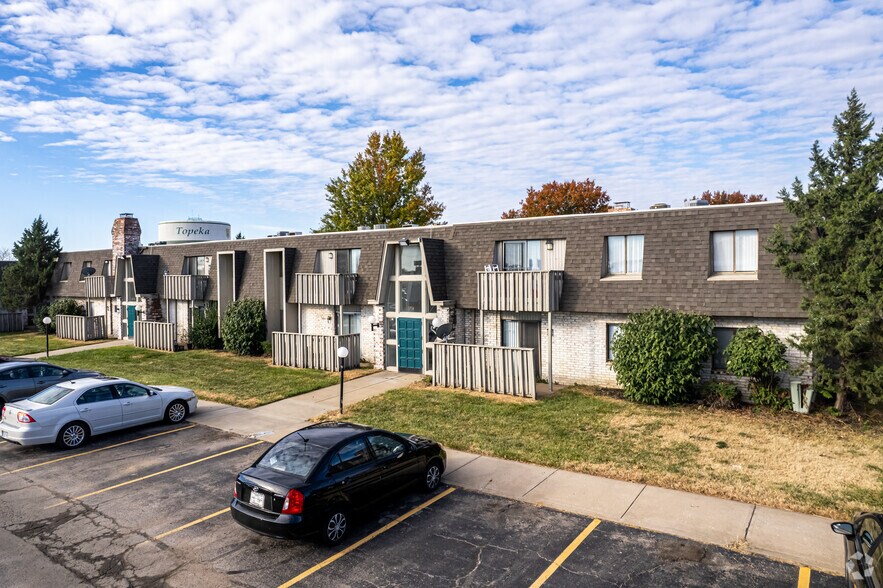 More Photos Of 3730 SW Plaza Dr, Topeka Apartments For Sale