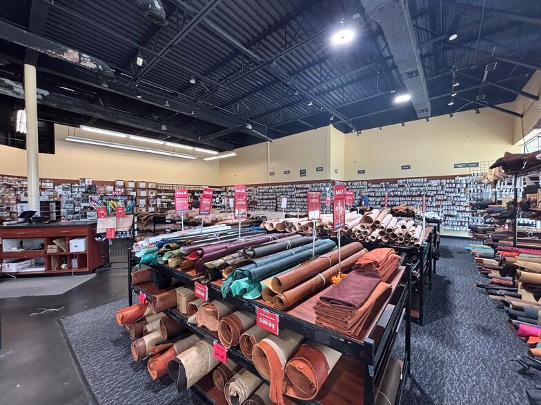 More Photos Of 7601 W Sam Houston S, Houston Storefront For Sale