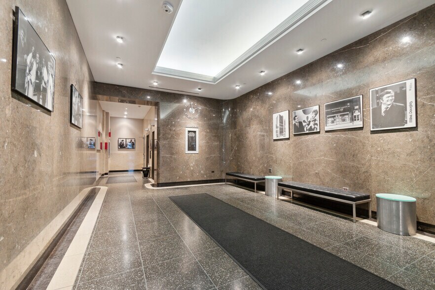 More Photos Of 1619 Walnut St, Philadelphia Office For Lease